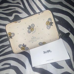 * Rare * Coach bumblebee mini wallet